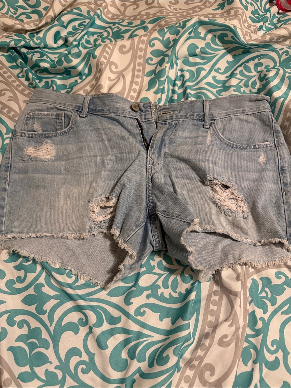 Old Navy Light Wash Distressed Denim Shorts